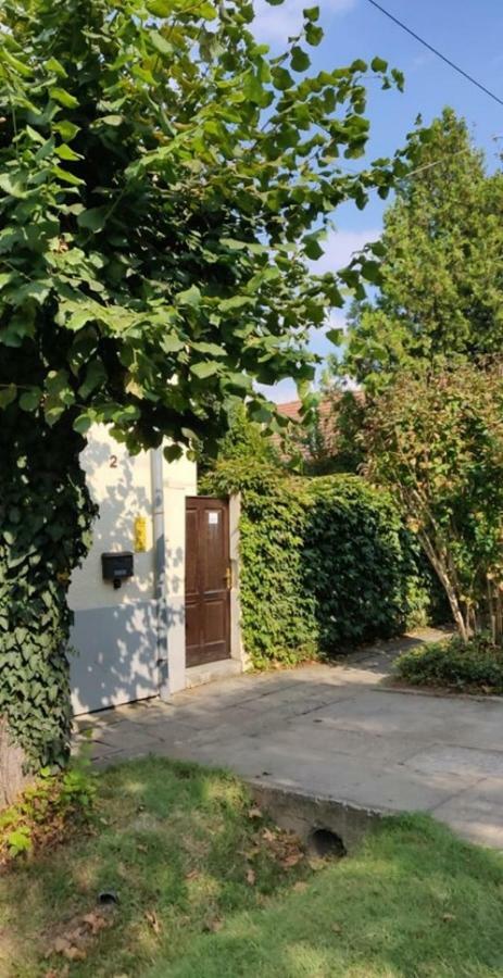 Hold-On Apartman Jula Exterior foto